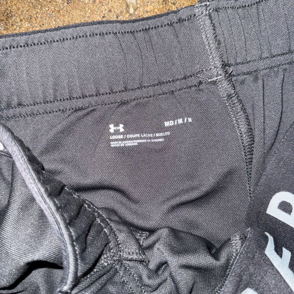 Women’s Under Armor shorts bundle - medium - Picture 2 of 2